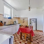 Maison Badet - *