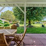 Maison Badet - *